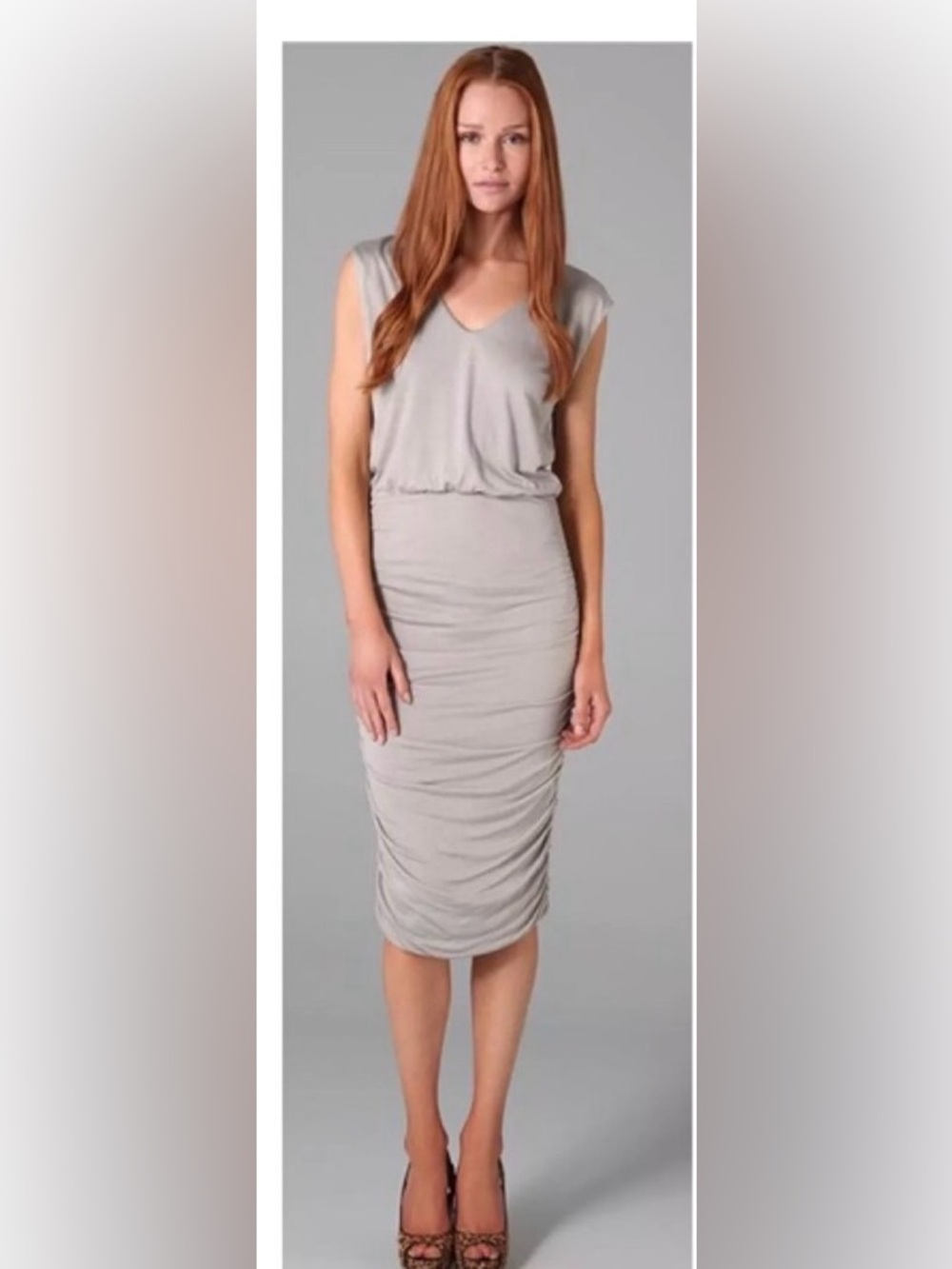 Alice + Olivia Base Rouched midi dress navy size small